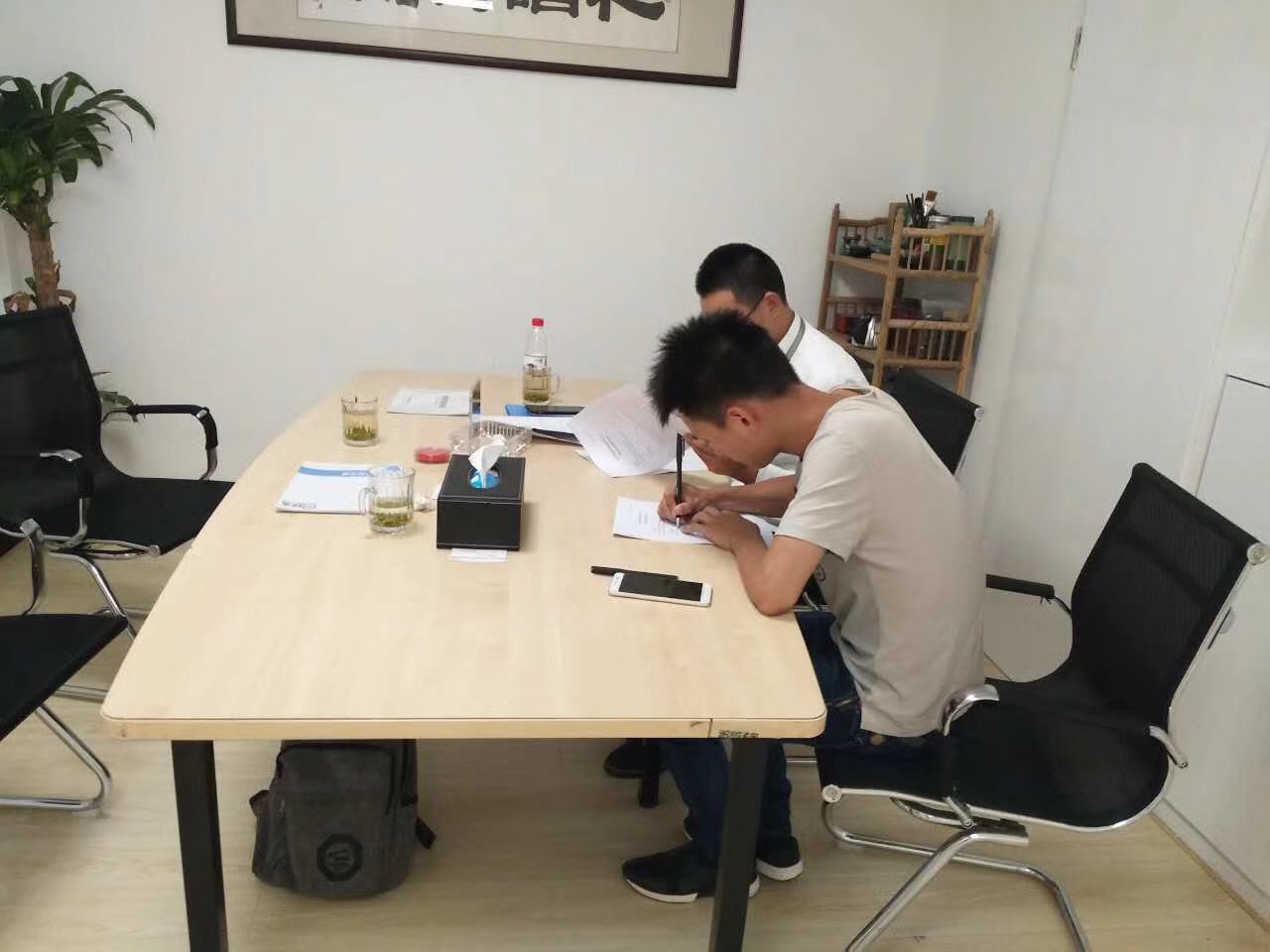 熱烈祝賀李總簽約創(chuàng)綠家杭州市區(qū)級(jí)代理！