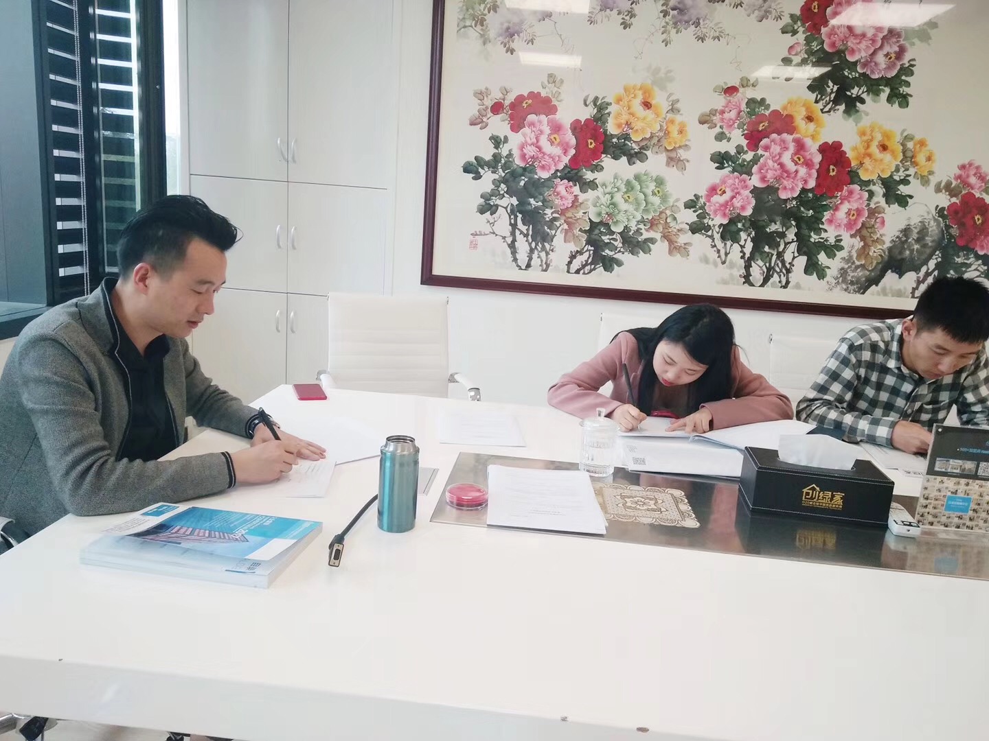 熱烈祝賀錢總簽約創(chuàng)綠家浙江省縣級市代理！