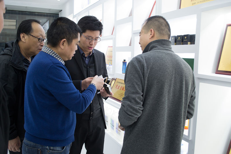 中國室內(nèi)環(huán)境凈化治理行業(yè)第四次發(fā)展研討會圓滿結(jié)束！