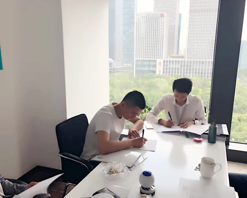 熱烈祝賀厲總團隊簽約創(chuàng)綠家徐州市區(qū)級代理！