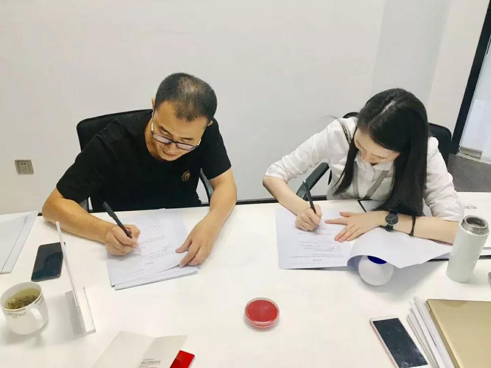 熱烈祝賀袁總簽約創(chuàng)綠家四川省涼山彝族自治州區(qū)級代理！