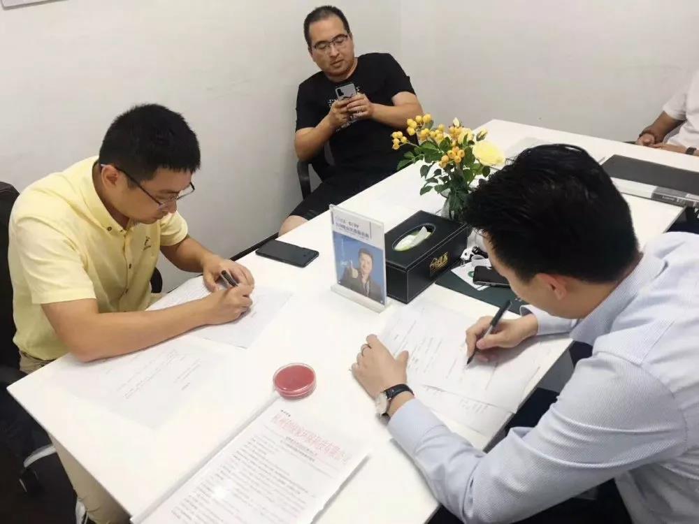熱烈祝賀湯總簽約創(chuàng)綠家浙江省溫州市區(qū)級(jí)代理！