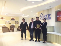 熱烈祝賀魏總、吳總、楊總簽約創(chuàng)綠家陜西省市級(jí)代理！