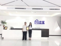 熱烈祝賀張總簽約創(chuàng)綠家鄭州市縣級代理！
